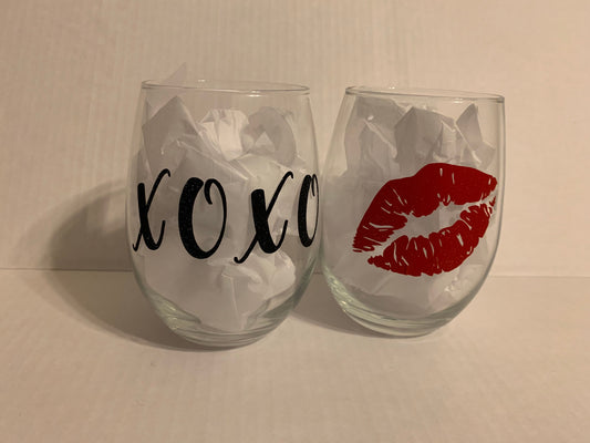 Hugs & Kisses Stemless Wine Glass Set